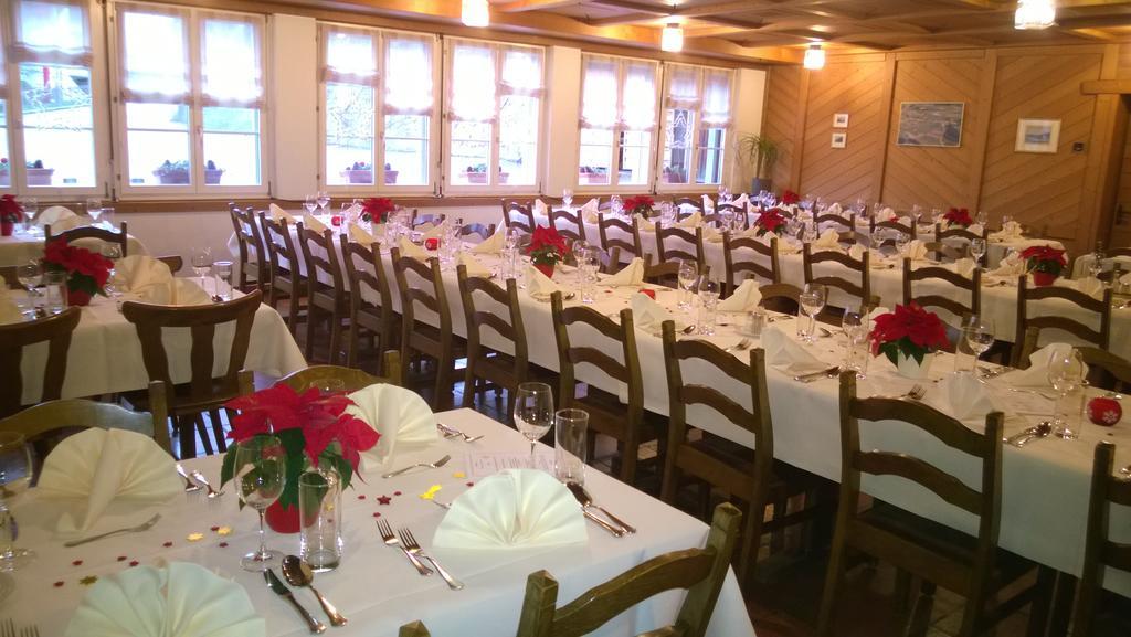 Gasthaus Zum Ochsen Neuhaus Εξωτερικό φωτογραφία