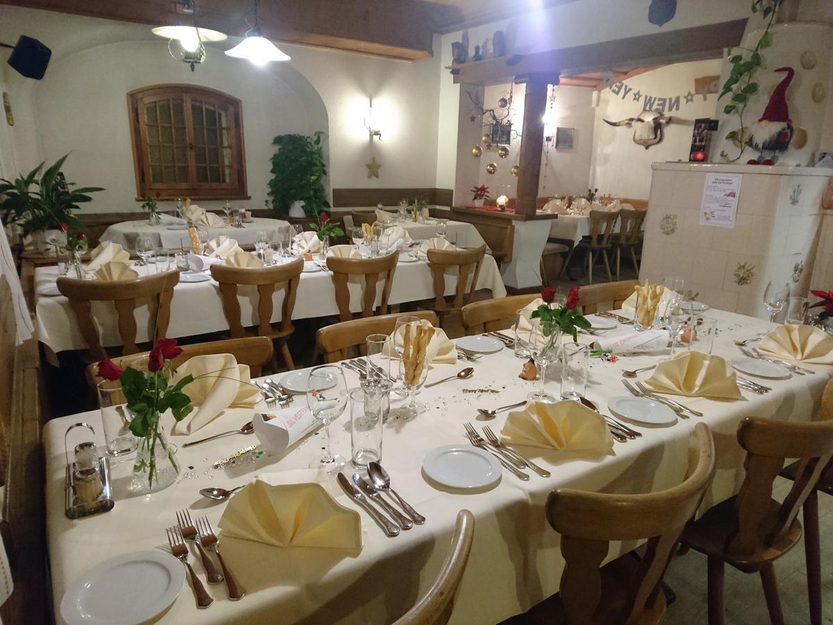 Gasthaus Zum Ochsen Neuhaus Εξωτερικό φωτογραφία