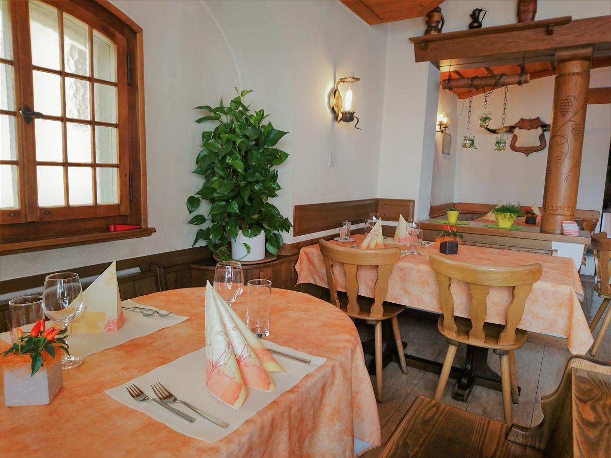 Gasthaus Zum Ochsen Neuhaus Εξωτερικό φωτογραφία